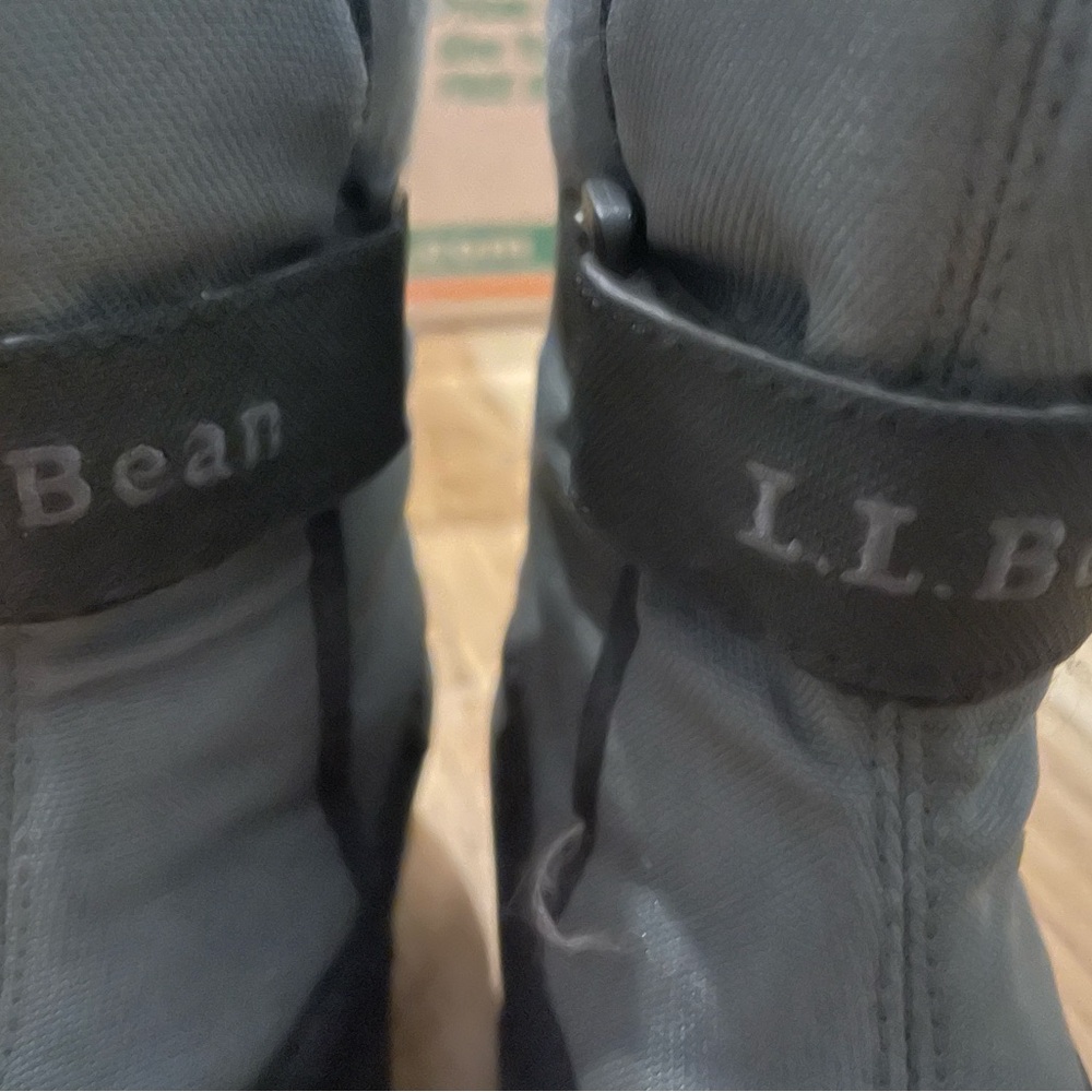 L.L. Bean Kids Black and Gray Snow Boots - Picture 2 of 2